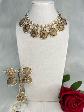 Elegant Gold and Baby Pink Beaded Pearls Necklace Earring And Tikka Set